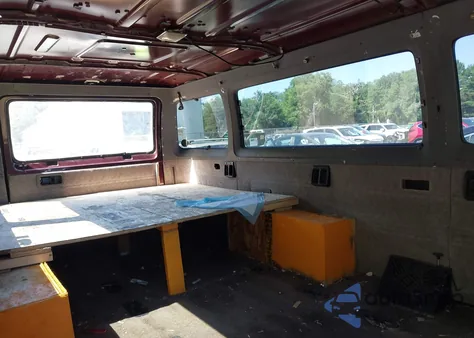 1996 Dodge Ram Wagon B3500 из США, поврежденный, VIN 2B5WB35Z6TK163213